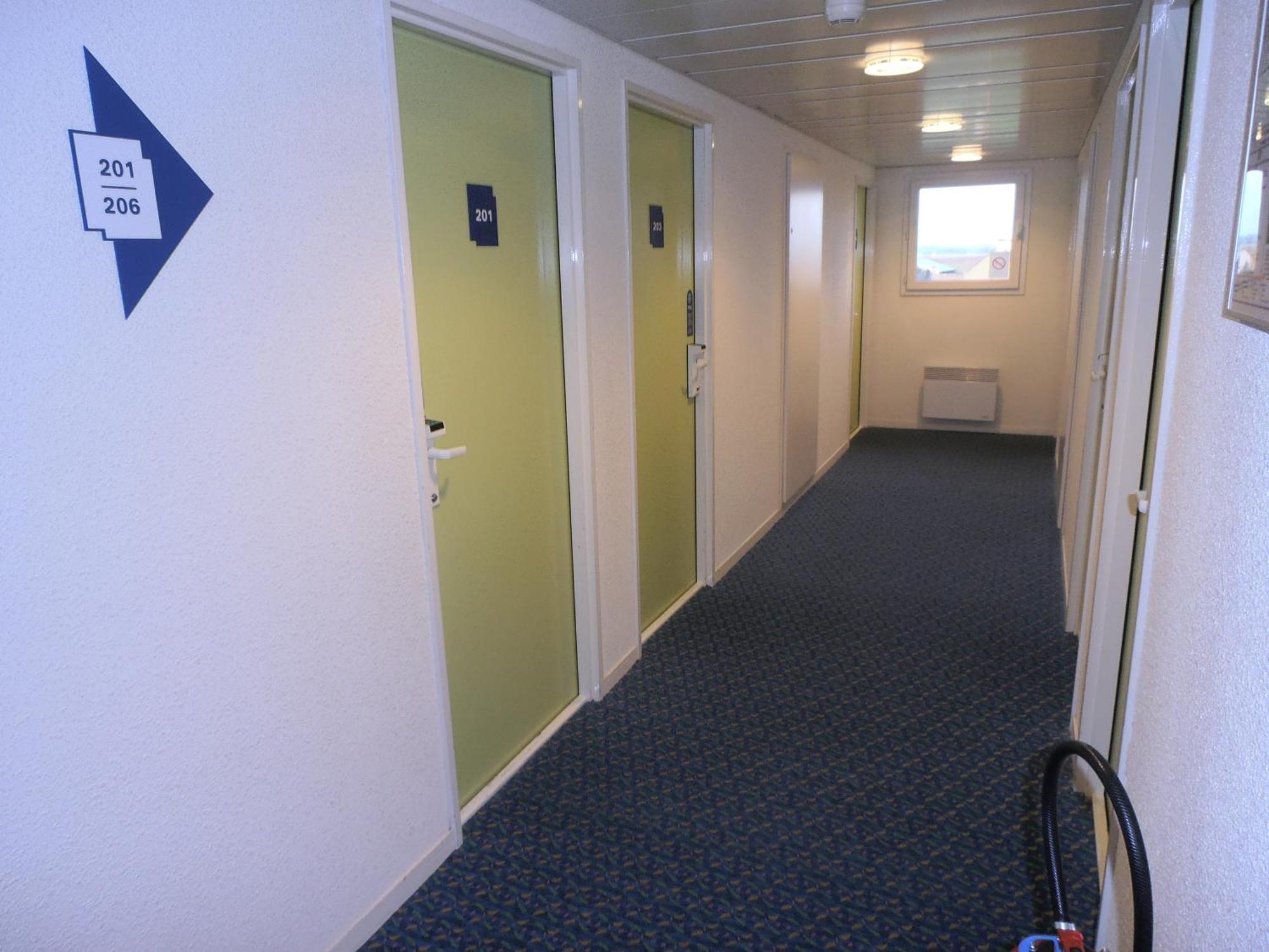 Ibis Budget Meung Sur Loire Exteriör bild